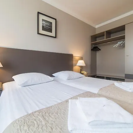 Otel New Skanpol 3*
