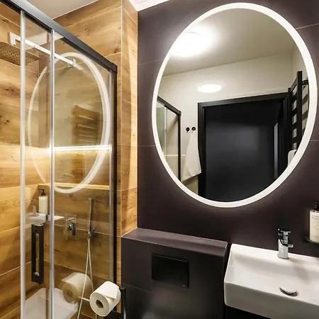 New Skanpol Otel 3*