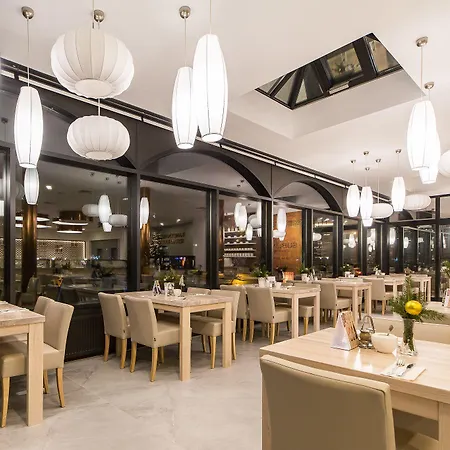 New Skanpol 호텔 3*