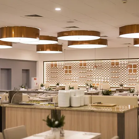 New Skanpol Otel 3*