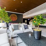 新斯干普酒店 科沃布热格