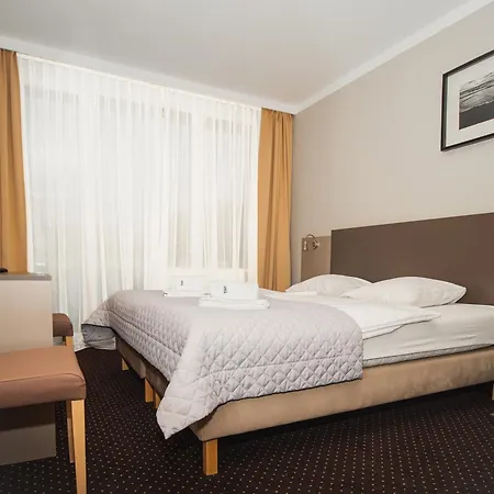New Skanpol Hotel